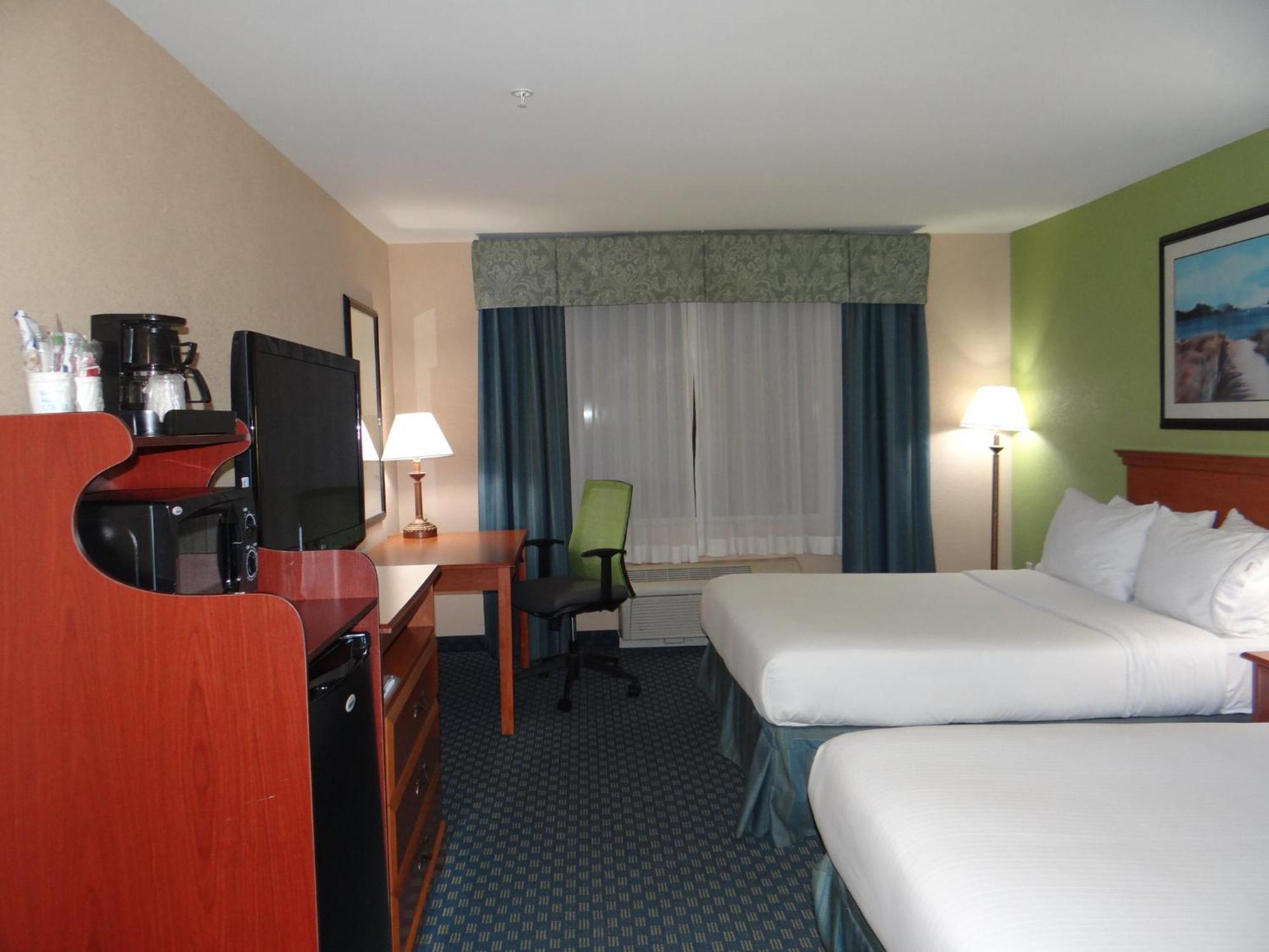 Holiday Inn Express Hotel & Suites Salisbury - Delmar By Ihg Zewnętrze zdjęcie