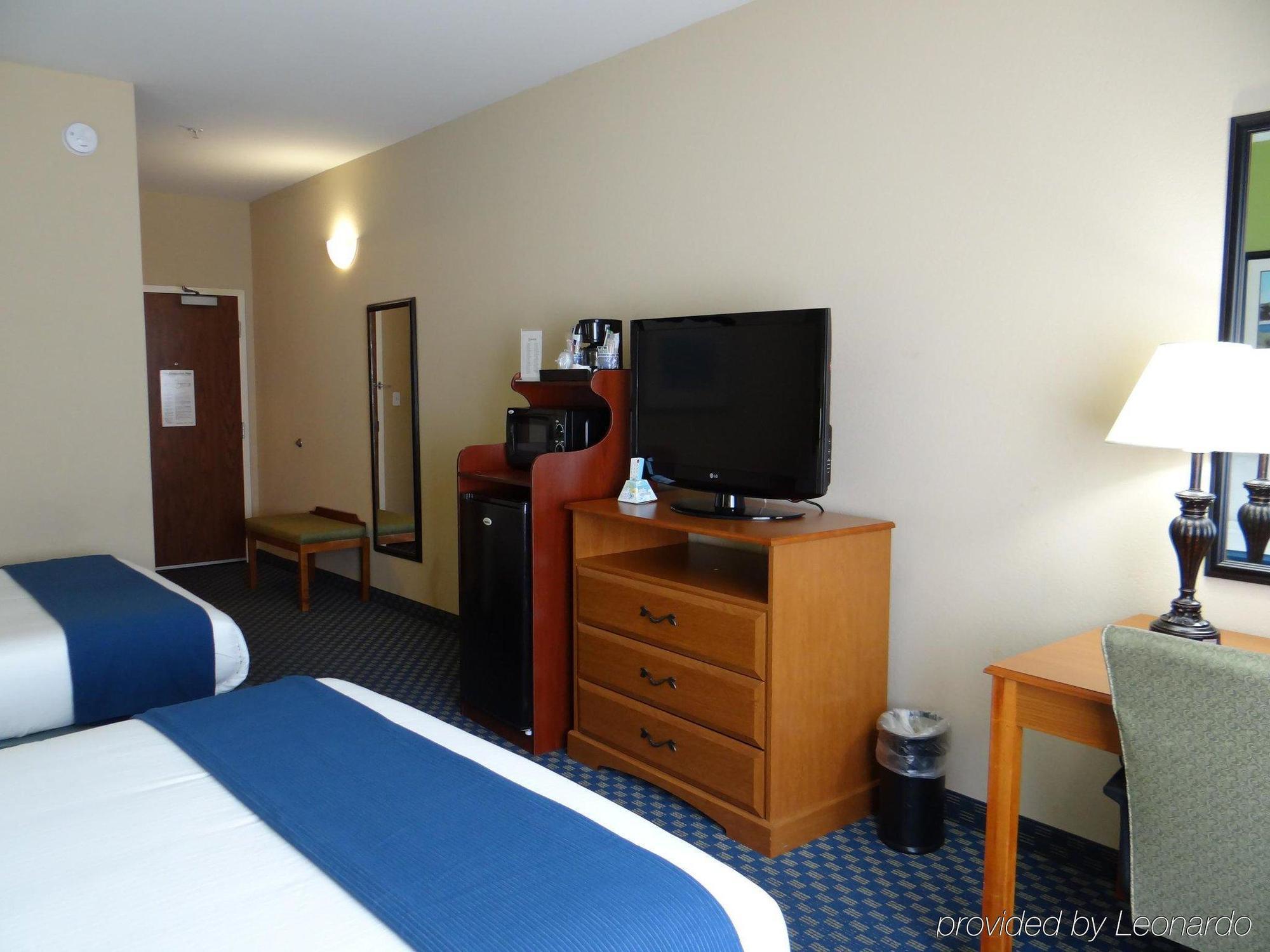 Holiday Inn Express Hotel & Suites Salisbury - Delmar By Ihg Zewnętrze zdjęcie