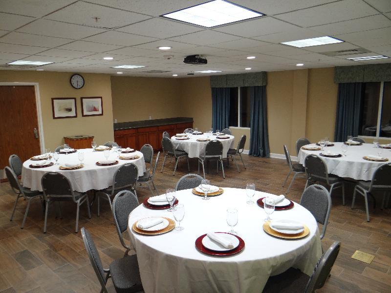 Holiday Inn Express Hotel & Suites Salisbury - Delmar By Ihg Zewnętrze zdjęcie
